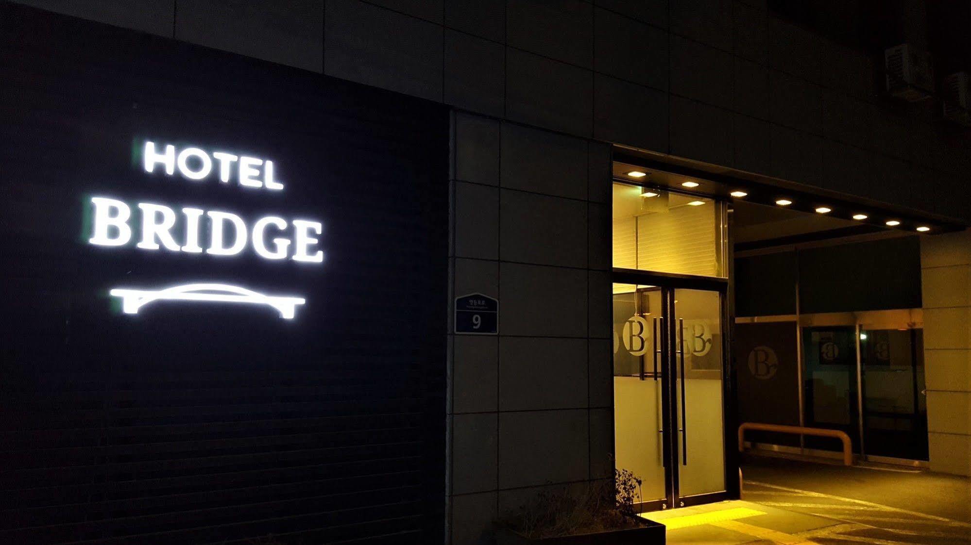Hotel Bridge Seoul Exterior photo
